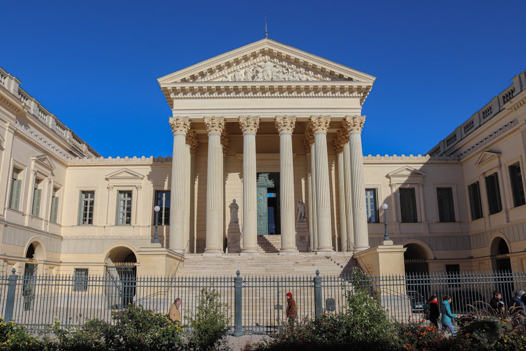 Photo Courthouse Lawyer